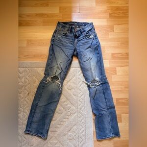 American Eagle Outfitters women’s Blue Distressed Jeans